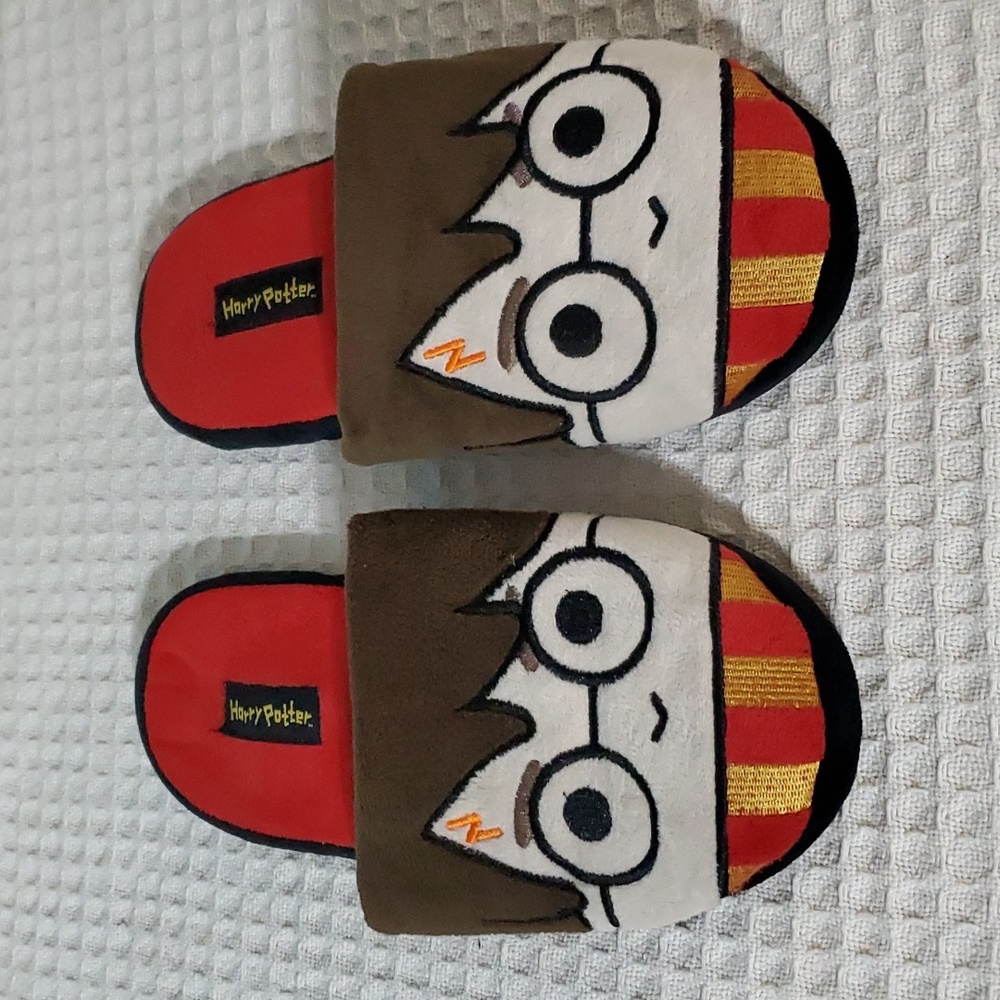 Harry Potter Hogwarts Slippers size S/M